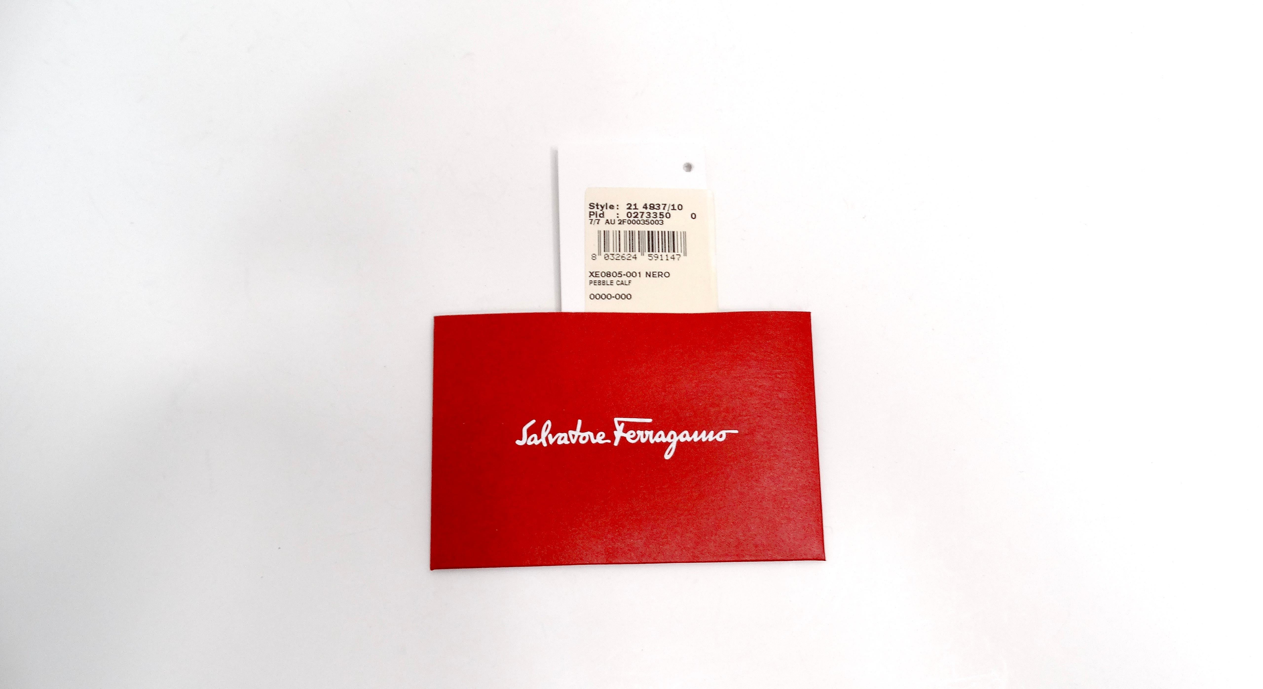Salvatore Ferragamo Saffiano Black Leather Shoulder Bag For Sale 5