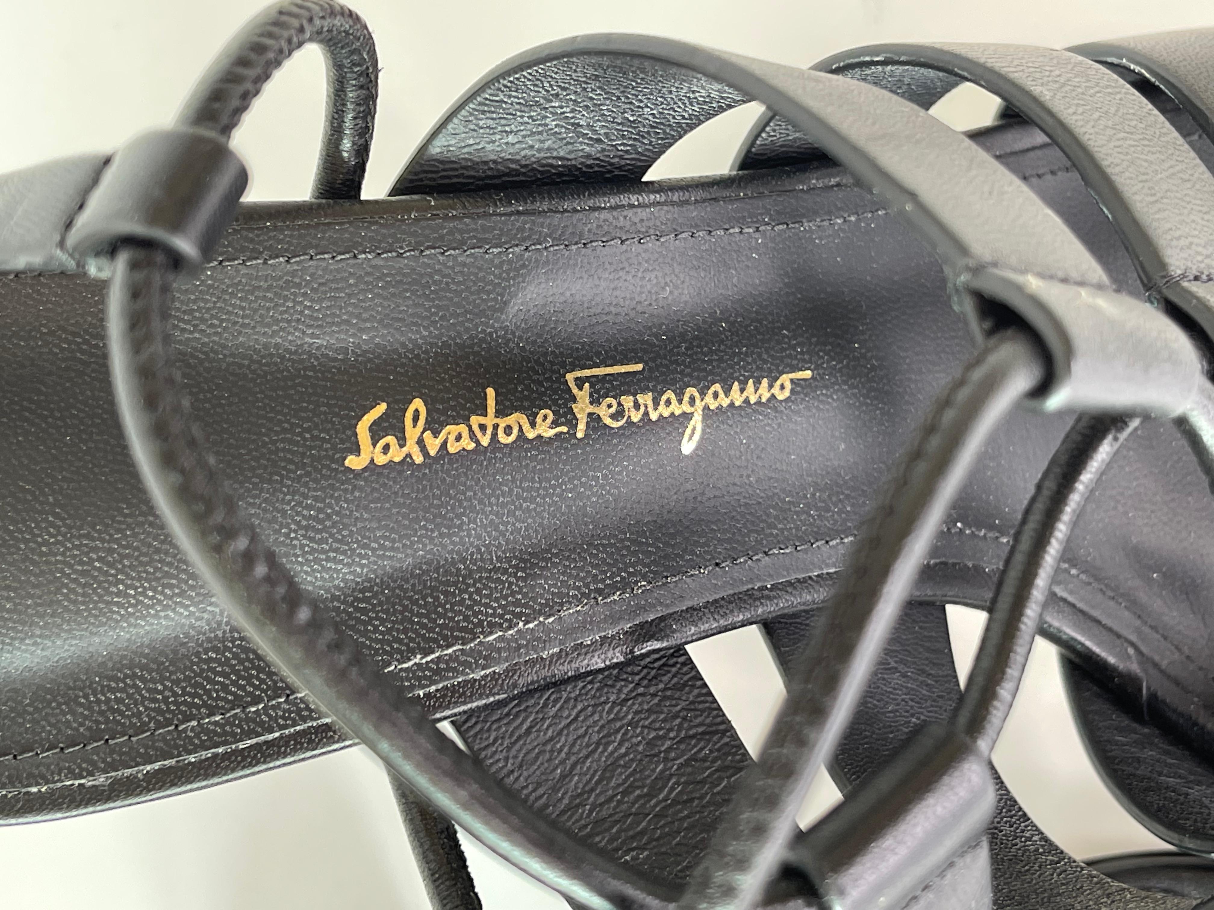 Salvatore Ferragamo Sculpted Heel Sandal Black (39 EU) For Sale 3