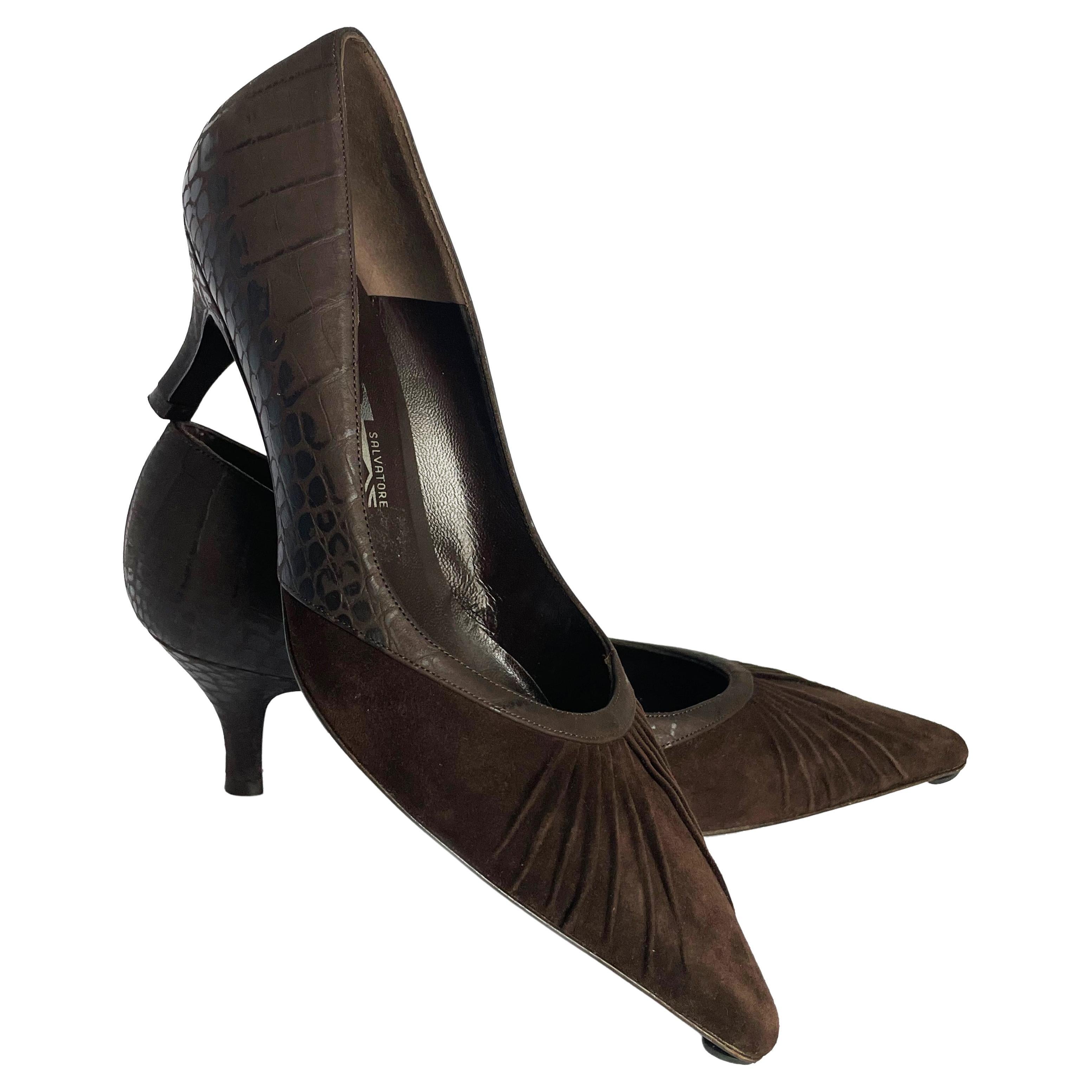 smart shoe pumps 80s 70s art deco low heel Vintage brown Italian leather kitten heels with decorative buckle suede bow