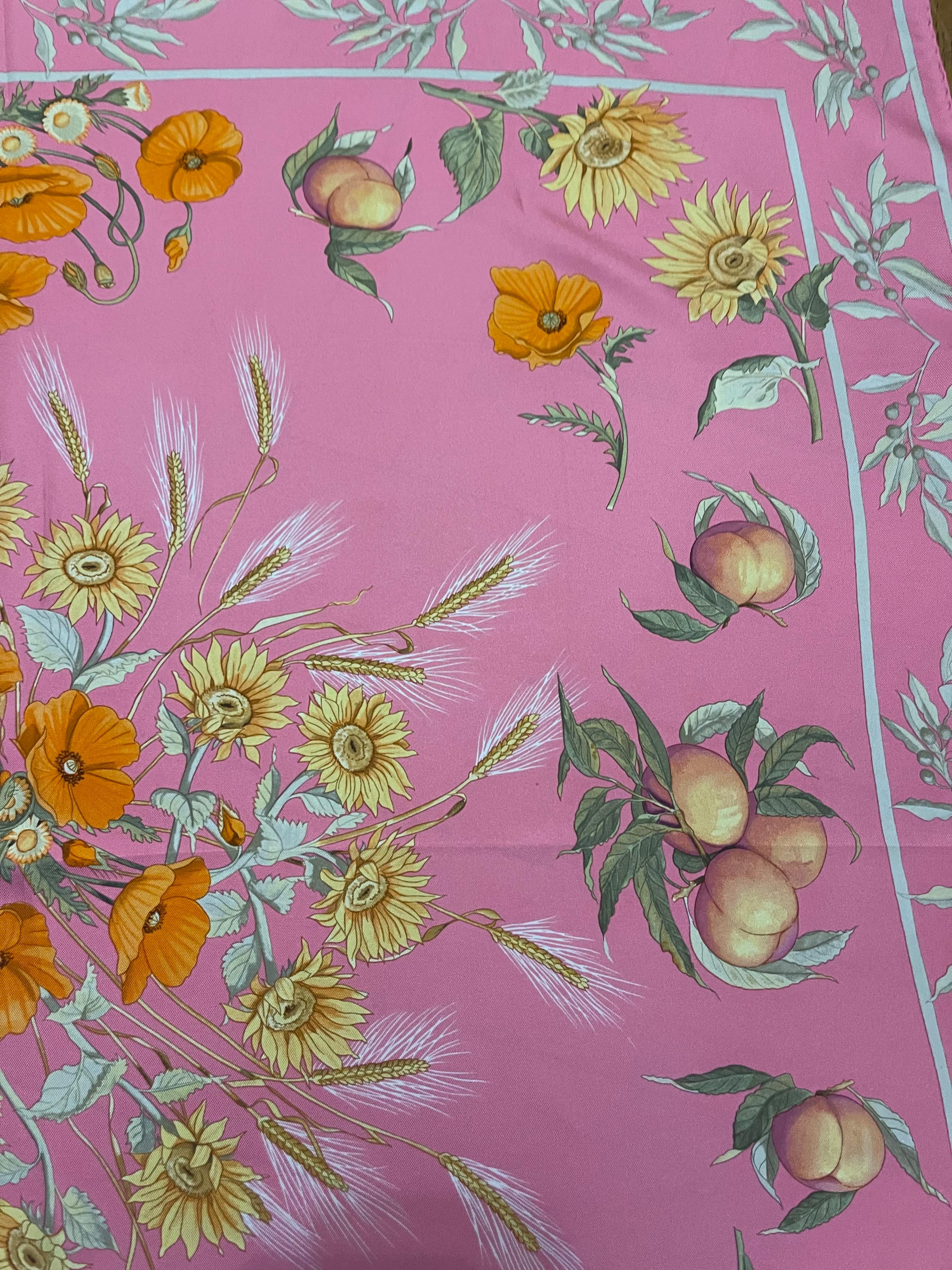 Pañuelo floral de seda Salvatore Ferragamo en venta 3