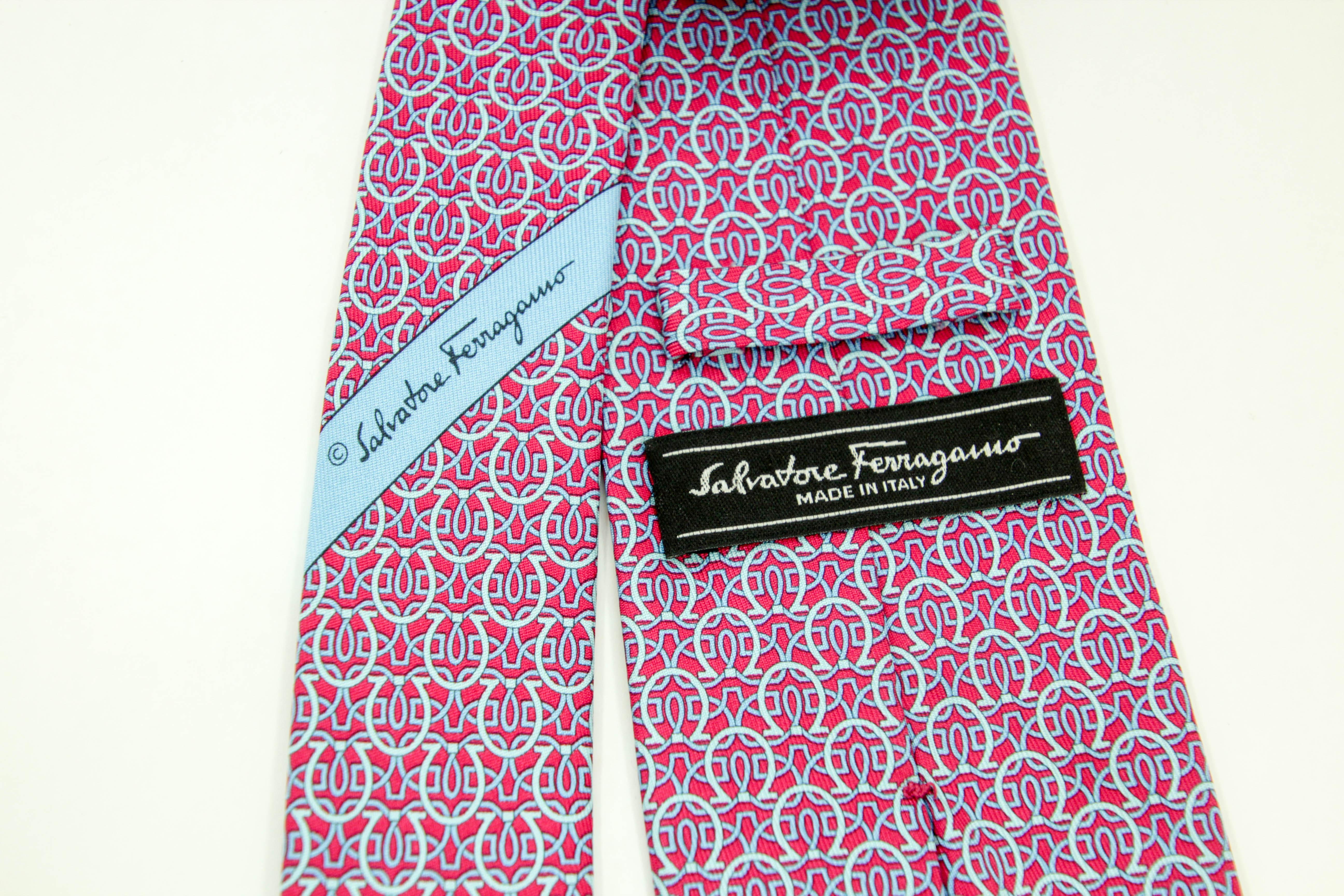 SALVATORE FERRAGAMO Silk Neck Tie Gancini Details Pink and Blue For Sale 4