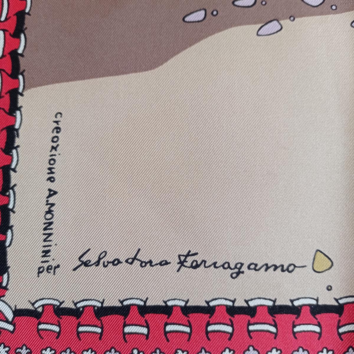 Salvatore Ferragamo Silk Scarf In Excellent Condition In Gazzaniga (BG), IT