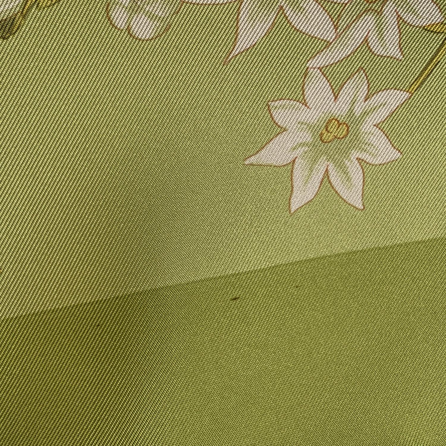 Women's Salvatore Ferragamo Silk Vintage Scarf Green Floral Peony Design