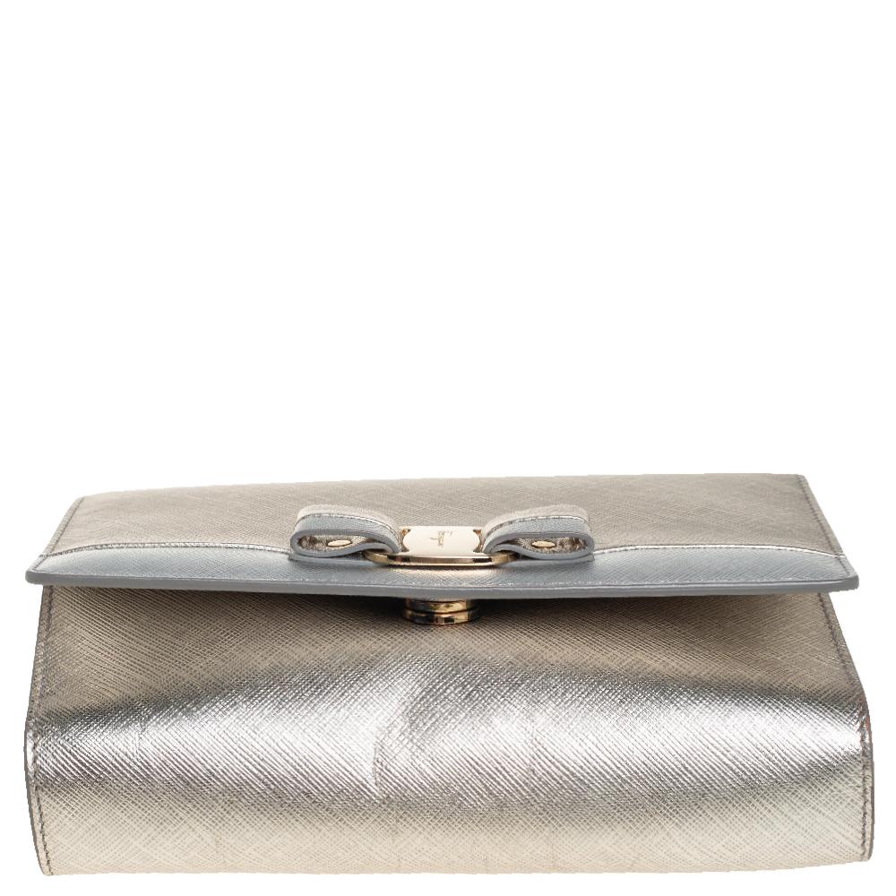 Gray Salvatore Ferragamo Silver/Gold Leather Vara Bow Chain Shoulder Bag