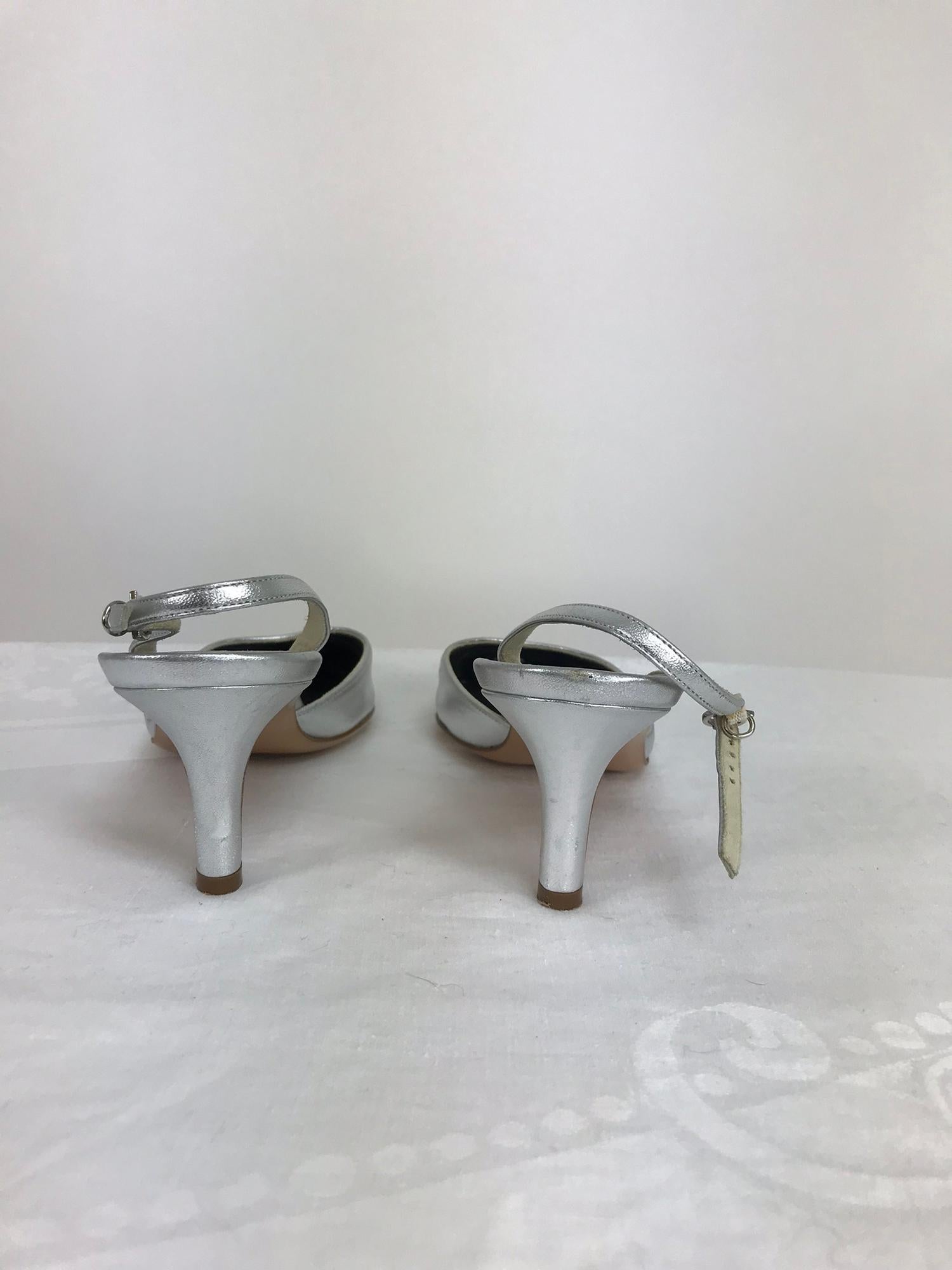 Salvatore Ferragamo Silver Leather Sling Back Heels 8 1/2 AA In Good Condition In West Palm Beach, FL