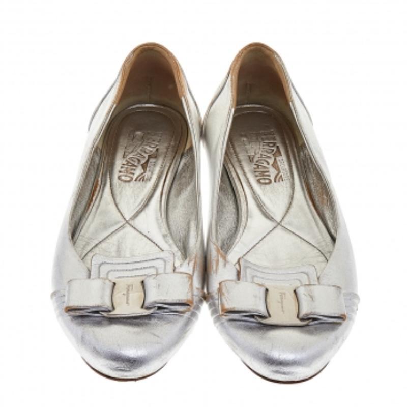 Donna Salvatore Ferragamo Ballerine Vara Bow in pelle argento 37,5