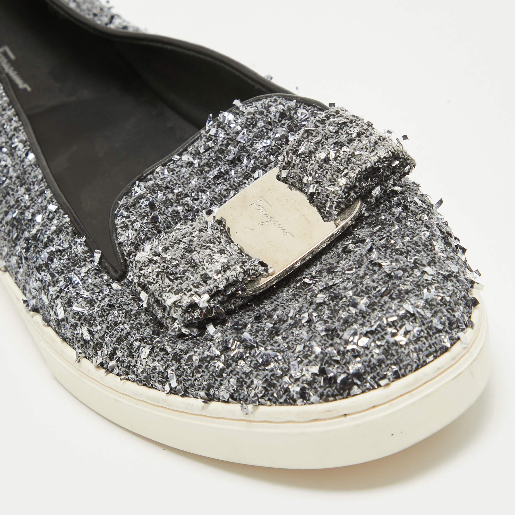 Salvatore Ferragamo Silver Tweed Bow Slip On Sneakers Size 41.5 For Sale 4