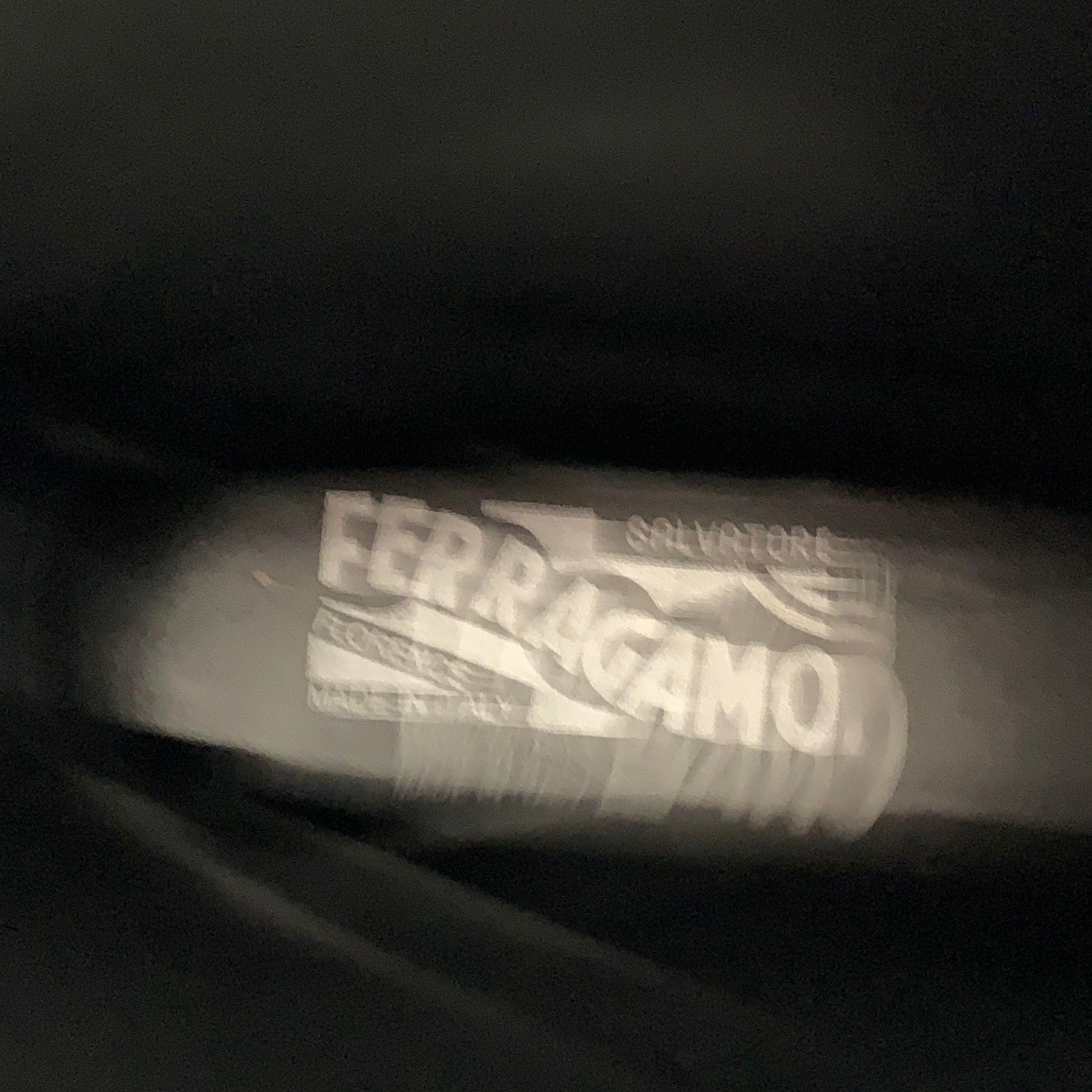 SALVATORE FERRAGAMO Taille 12 Bottes d'ingénieur en cuir noir à semelle en caoutchouc en vente 2