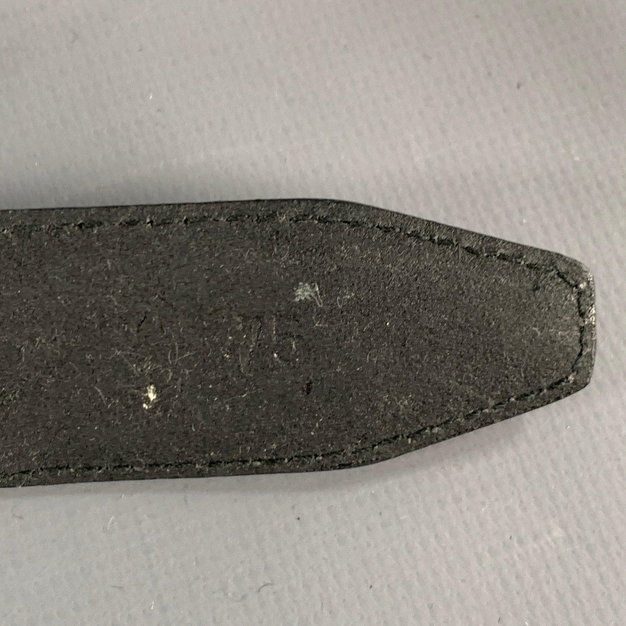 SALVATORE FERRAGAMO Size 29 Black Gold Logo Leather Belt For Sale 4
