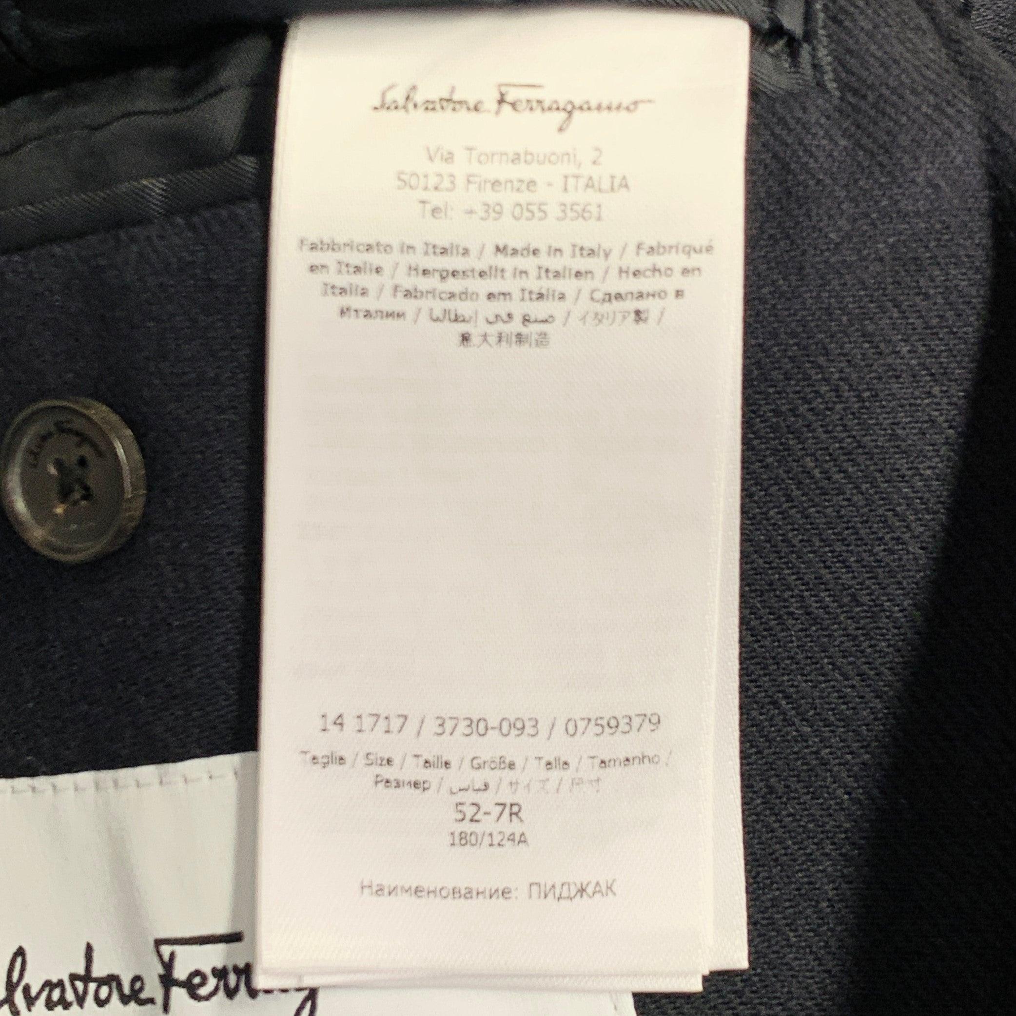 SALVATORE FERRAGAMO Size 42 Navy Twill Virgin Wool Cotton Sport Coat For Sale 7