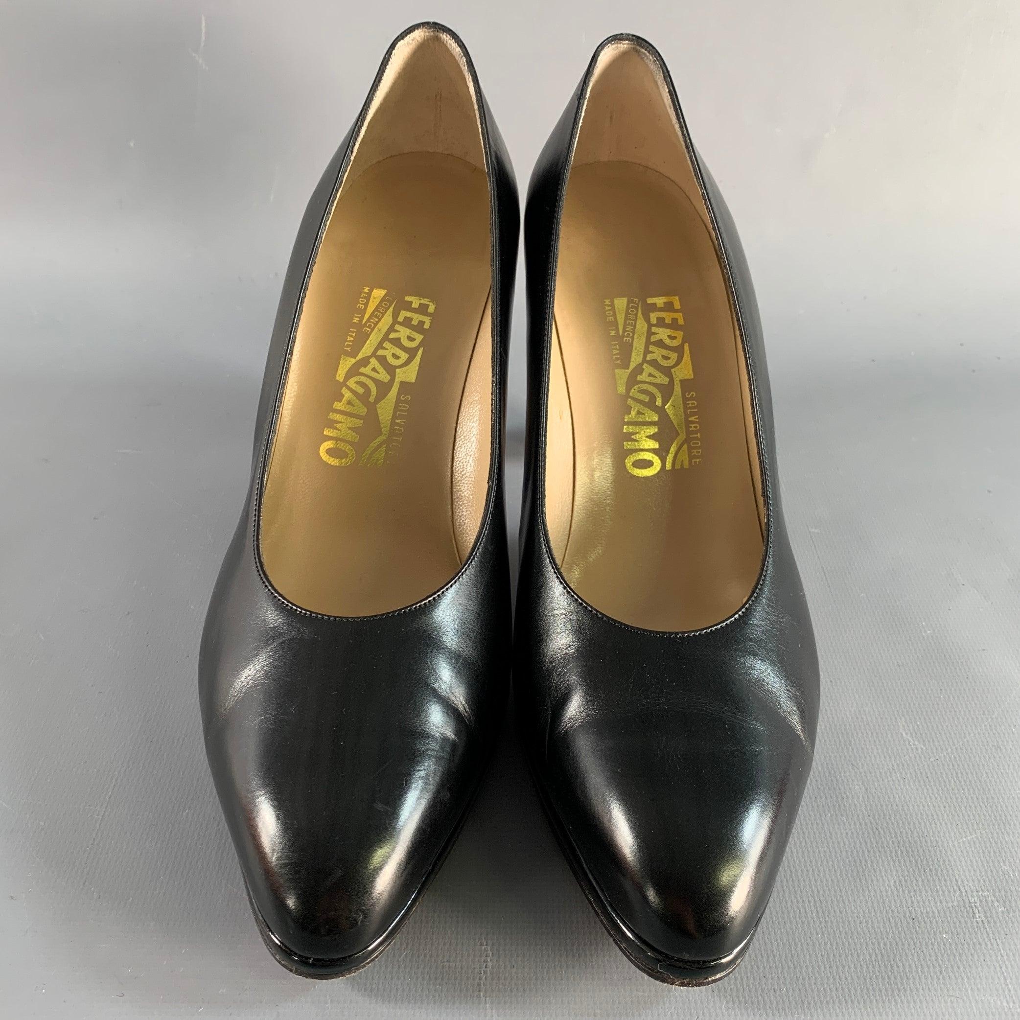 Women's SALVATORE FERRAGAMO Size 9 Black Leather Platform Pumps For Sale