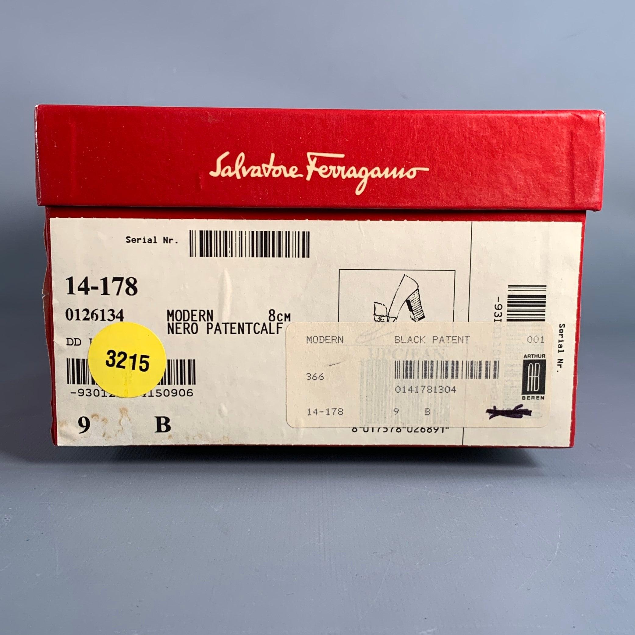SALVATORE FERRAGAMO Size 9 Black Patent Leather Chunky heel Pumps For Sale 5