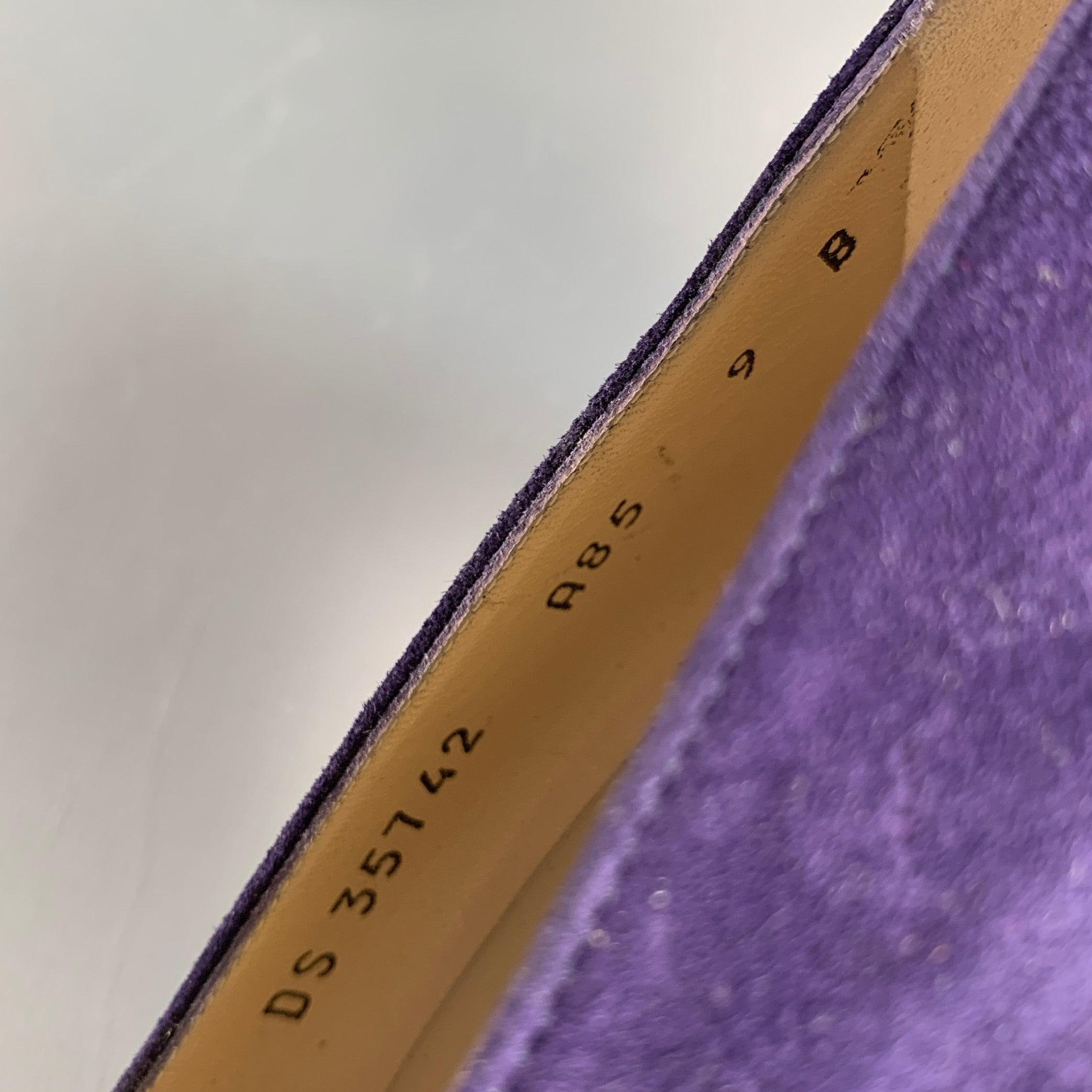 SALVATORE FERRAGAMO Size 9 Purple Suede Pumps For Sale 3