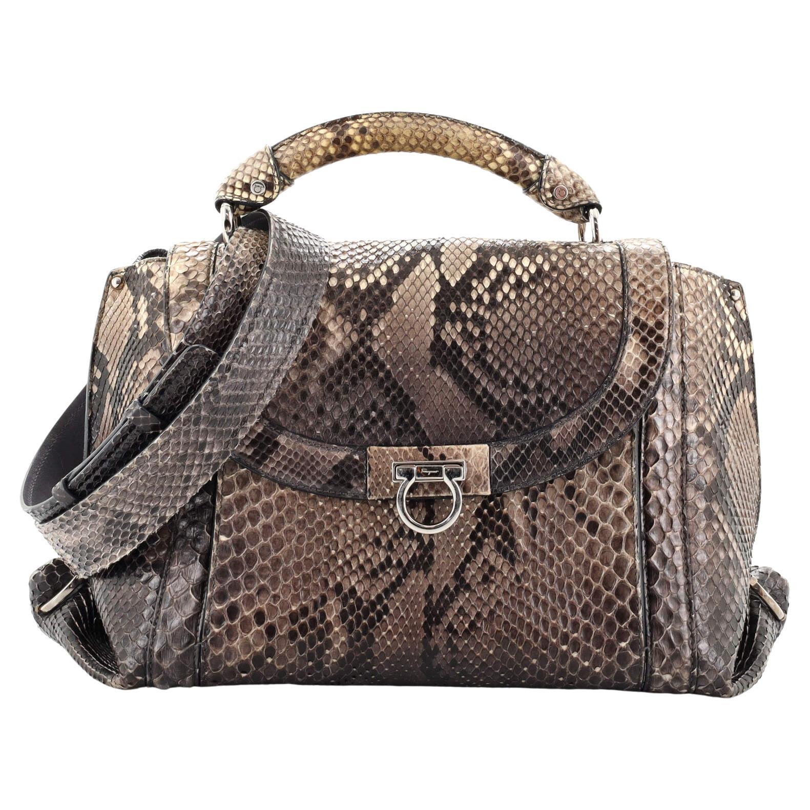 Louis Vuitton Damier Graphite District MM Messenger Bag (SHF-17183) – LuxeDH