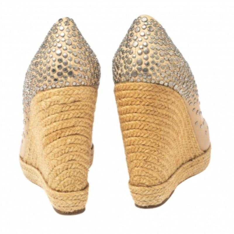 Beige Salvatore Ferragamo Studded Leather Espadrille Wedge Platform Pumps Size 39 For Sale