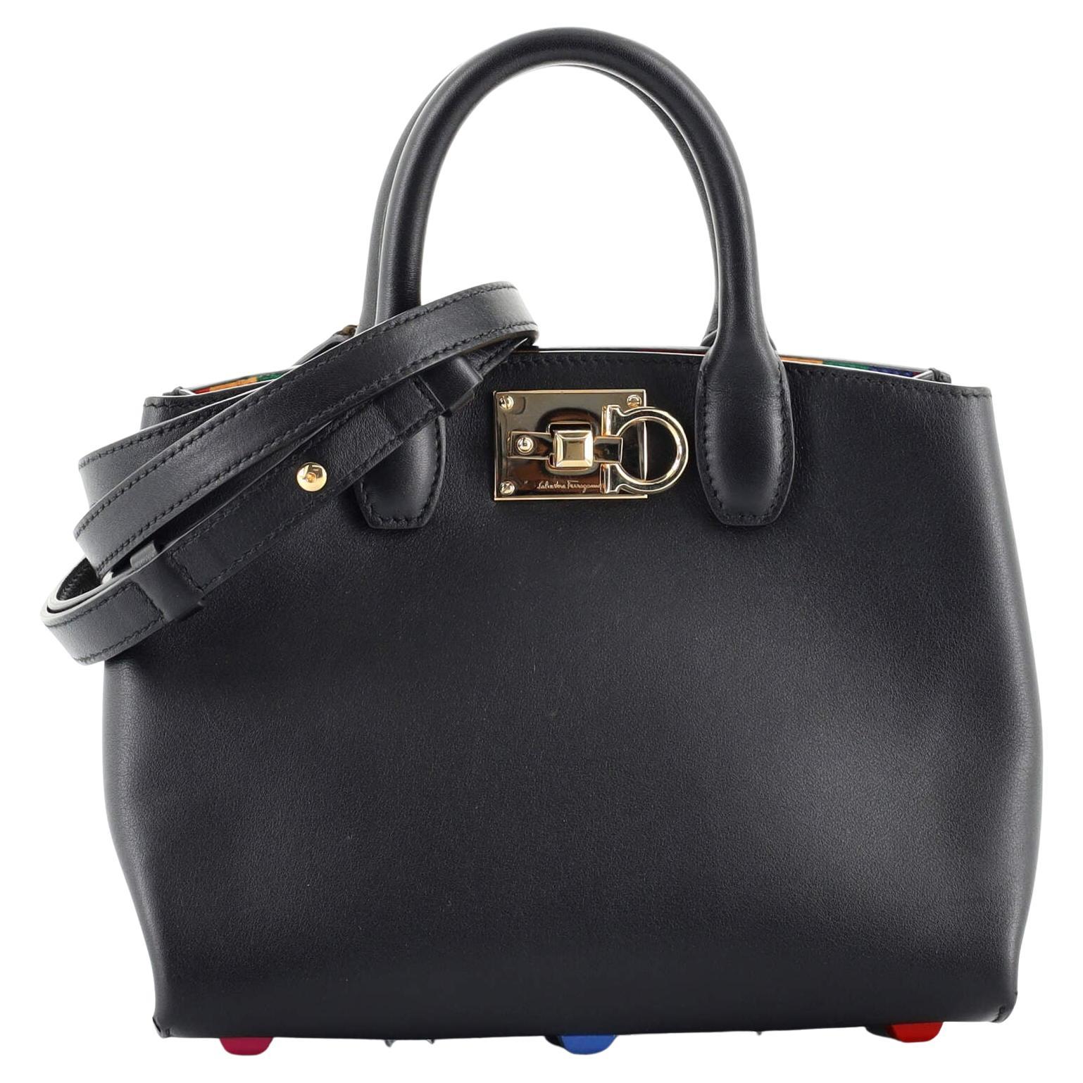 Salvatore Ferragamo Studio Schultertasche aus Leder Mini