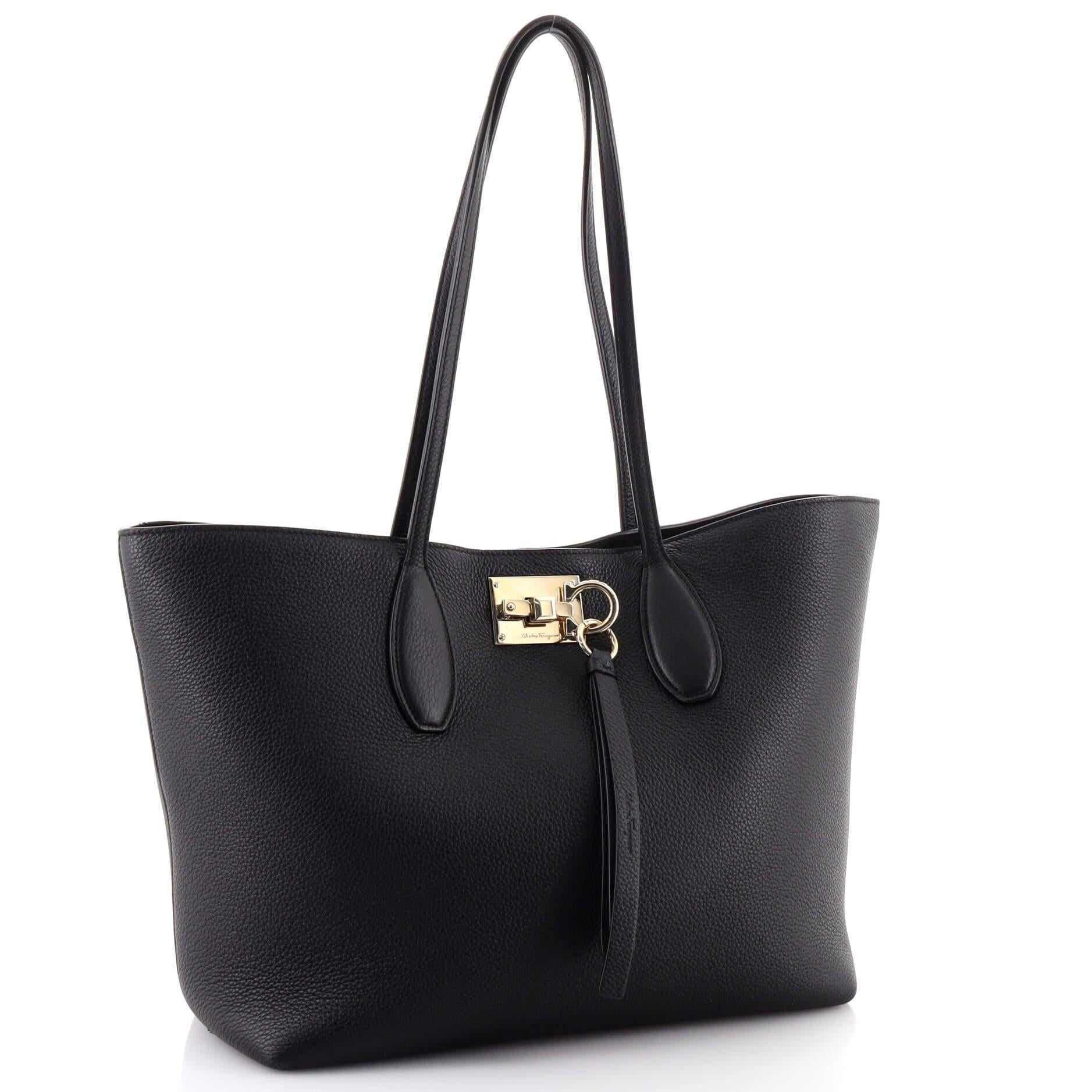 Salvatore Ferragamo Studio Tote Leather Medium In Good Condition In NY, NY