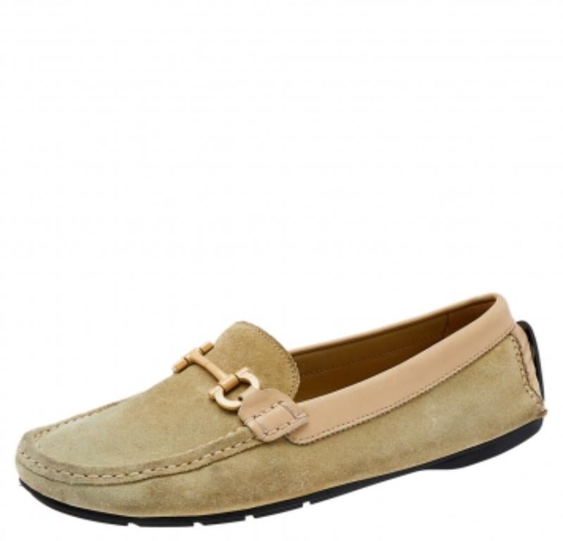 Salvatore Ferragamo Mocassini in pelle e camoscio Gancini Bit Slip On Taglia 39,5 in vendita 2
