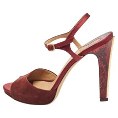 Salvatore Ferragamo Sandalias con correa en el tobillo de ante y piel de pitón talla 38,5