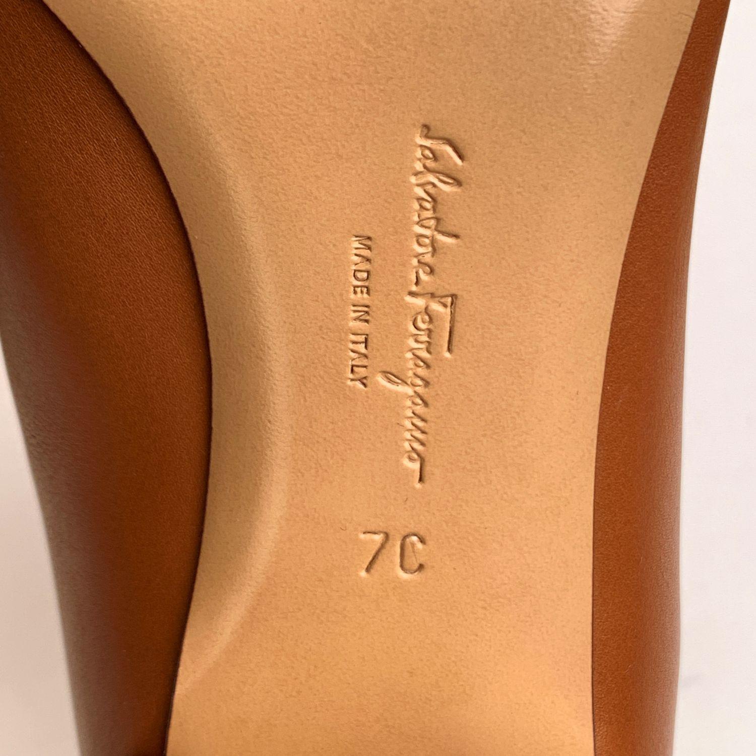Brown Salvatore Ferragamo Tan Leather Albiano Ankle Boots US 7C EU 37.5