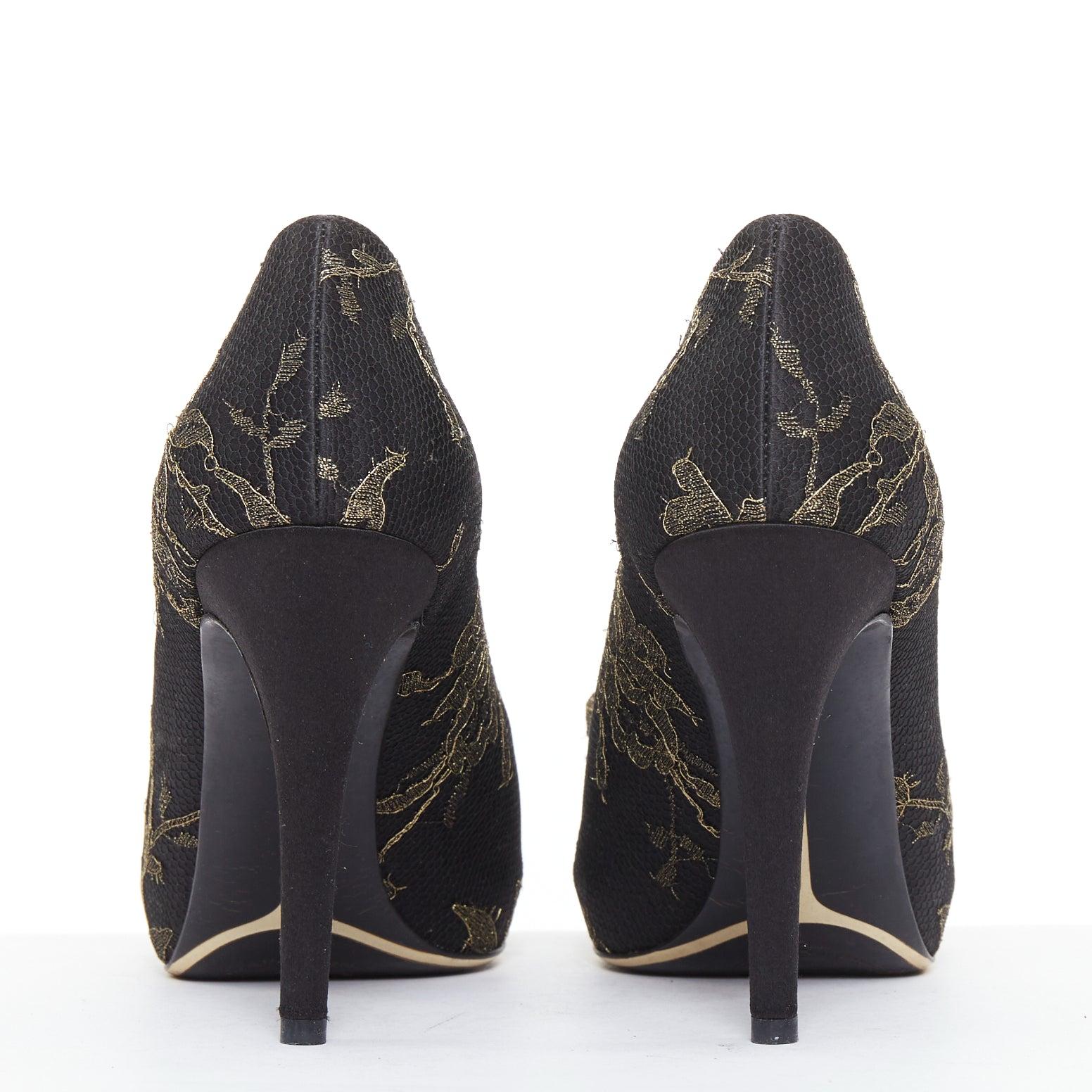 Escarpins Vera bow peep toe en dentelle noire et dorée SALVATORE FERRAGAMO Taille 8 Pour femmes en vente