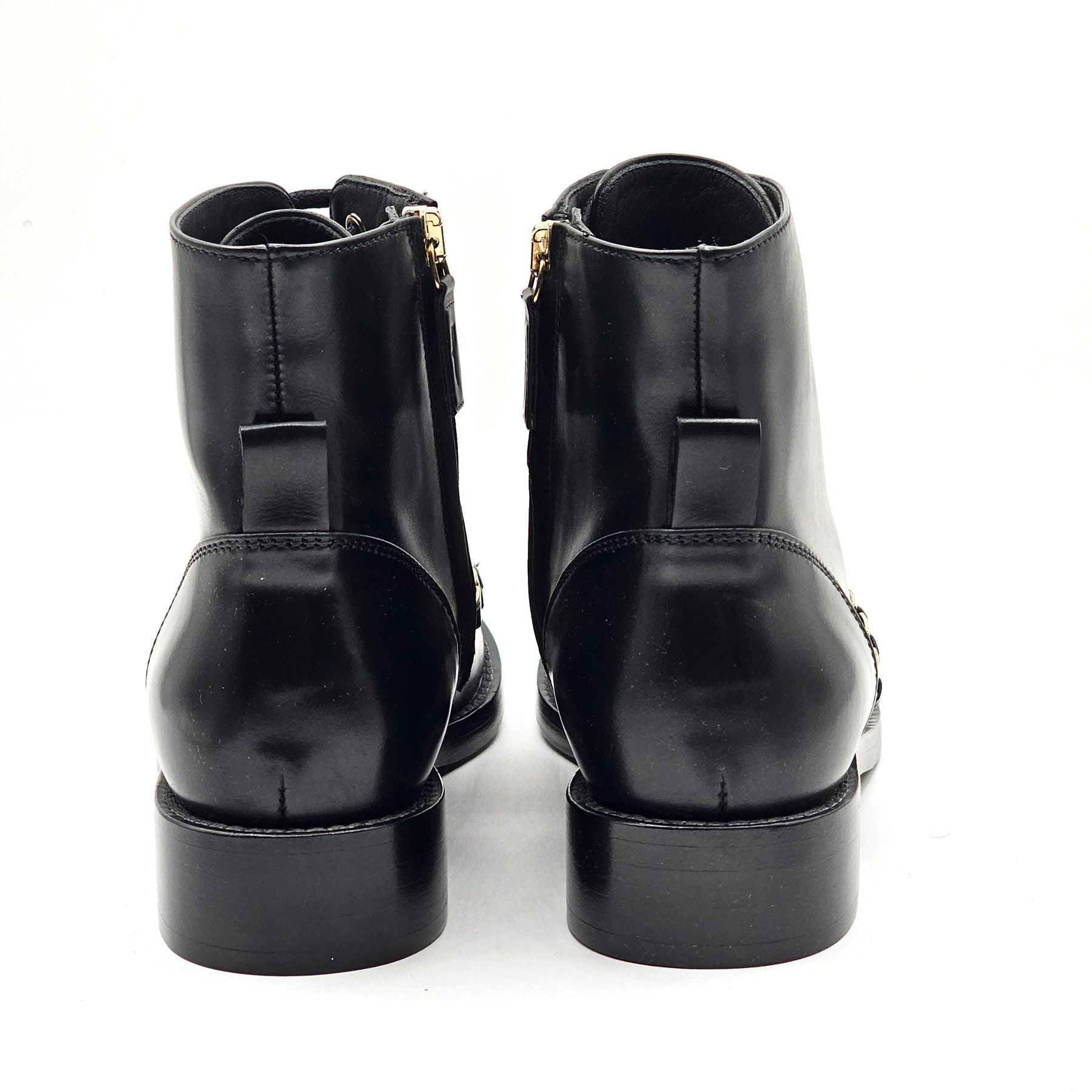 Salvatore Ferragamo Theodore Combat Boots Leather in Black In Excellent Condition For Sale In Los Angeles, CA