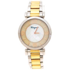 Salvatore Ferragamo Two-Tone Gancino FG3060014 Women
s Wristwatch 39 mm