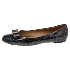 Salvatore Ferragamo Two Tone Leather Leather Cap Toe Vara Bow Ballet Flats 37.5