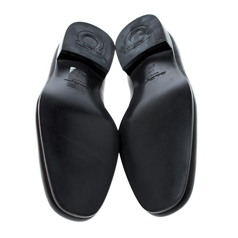 Salvatore Ferragamo Two Tone Leather Rovigo Loafers Size 45.5 In New Condition In Dubai, Al Qouz 2