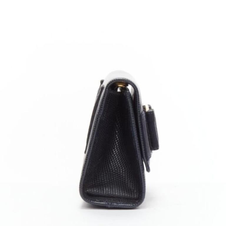 SALVATORE FERRAGAMO Sac à bandoulière Vara Bow en cuir écaillé noir avec chaîne en or Bon état - En vente à Hong Kong, NT