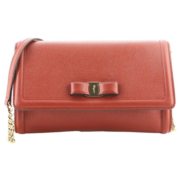Salvatore Ferragamo Vara Bow Chain Clutch Leather Small For Sale at 1stDibs