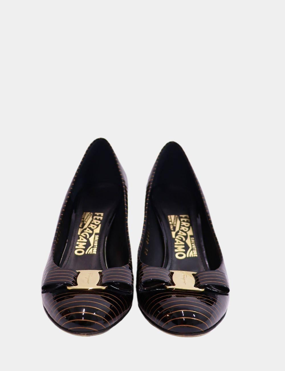 Women's Salvatore Ferragamo Vara Bow Pumps Size EU 37.5