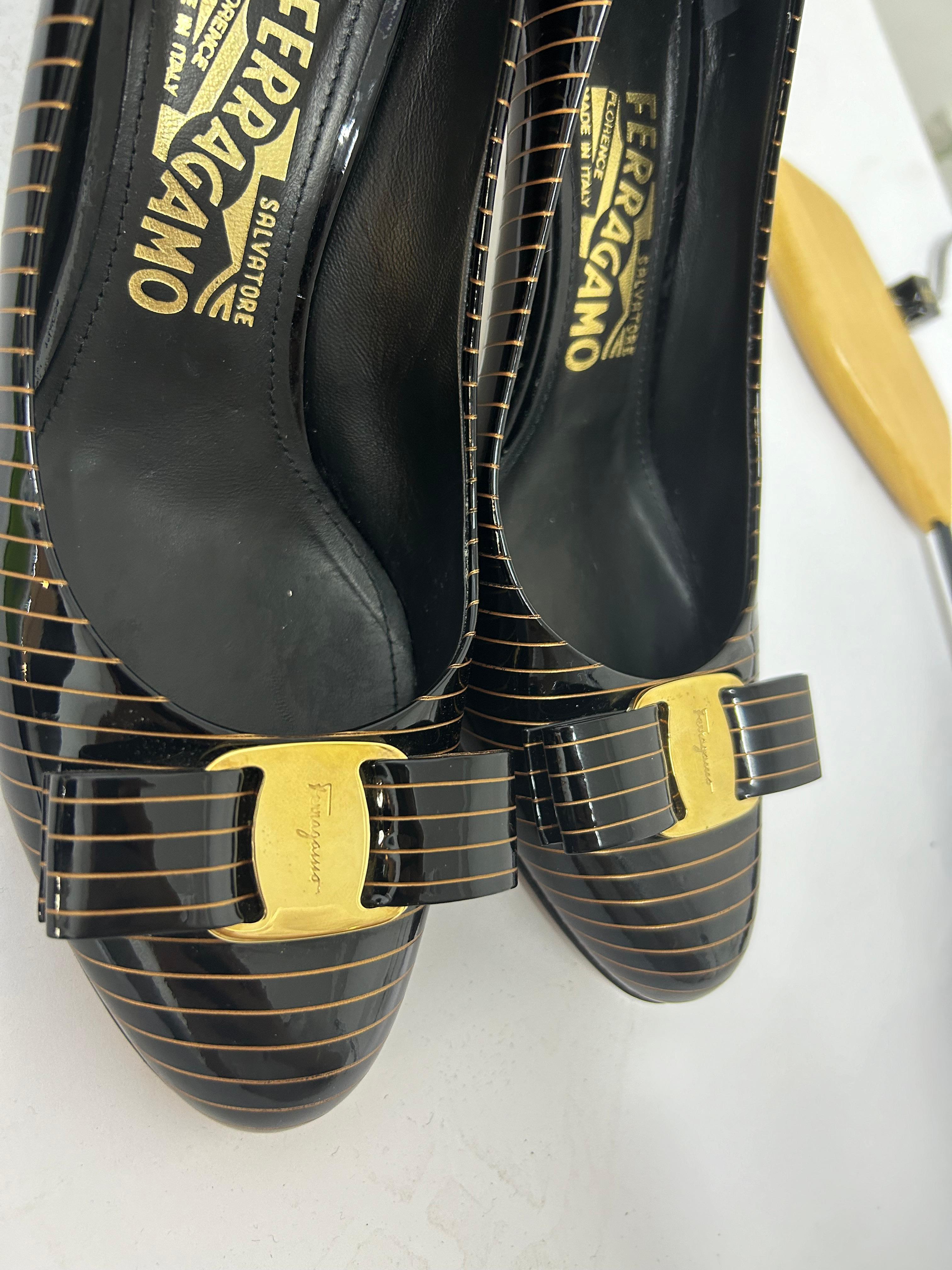 Salvatore Ferragamo Vara Bow Pumps Size EU 37.5 2