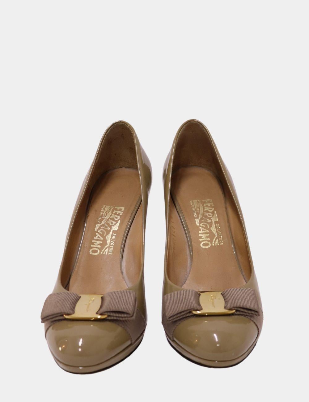 Salvatore Ferragamo Vara Bow Pumps Size EU 38.5 2