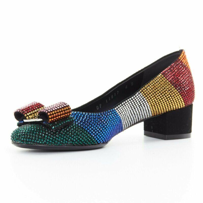 SALVATORE FERRAGAMO Vara rainbow crystal strass bow chunky kitten pump EU34 In Good Condition For Sale In Hong Kong, NT