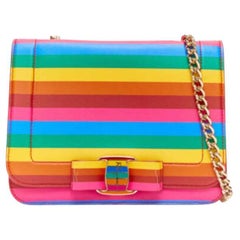 SALVATORE FERRAGAMO Vara Regenbogenstreifen Logo Schleife Kette Crossbody Bag