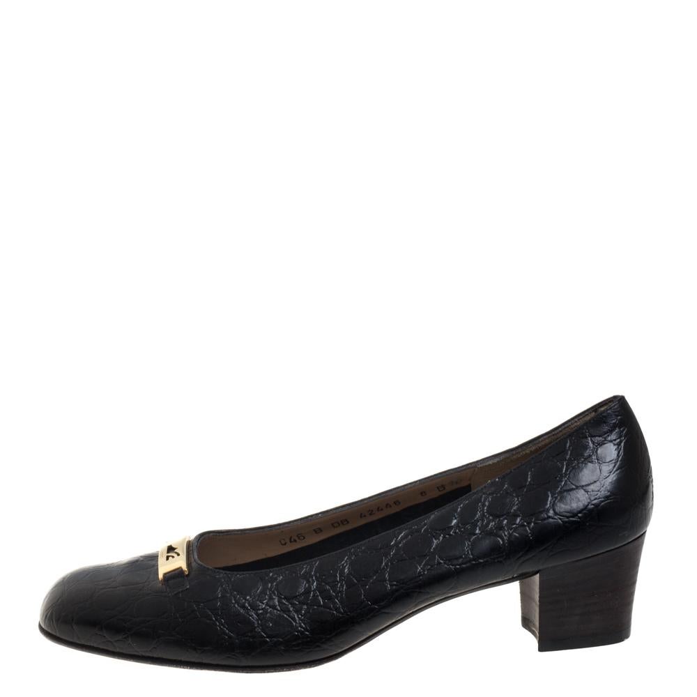 Salvatore Ferragamo Vintage Pumps aus schwarzem Leder mit Kroko-Prägung Größe 38,5 Damen