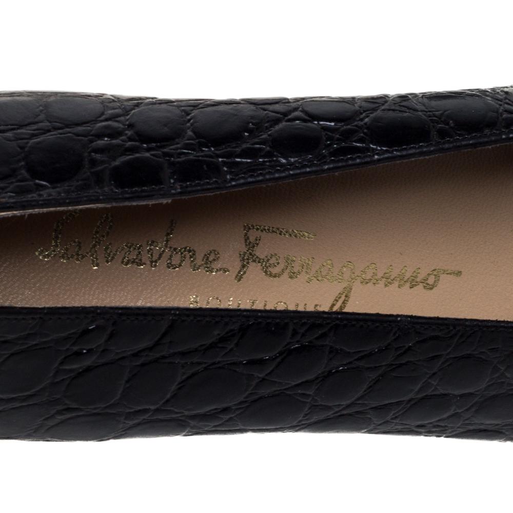 Salvatore Ferragamo Vintage Pumps aus schwarzem Leder mit Kroko-Prägung Größe 38,5 2