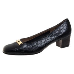 Salvatore Ferragamo Vintage Black Croc Embossed Leather Pumps Size 38.5