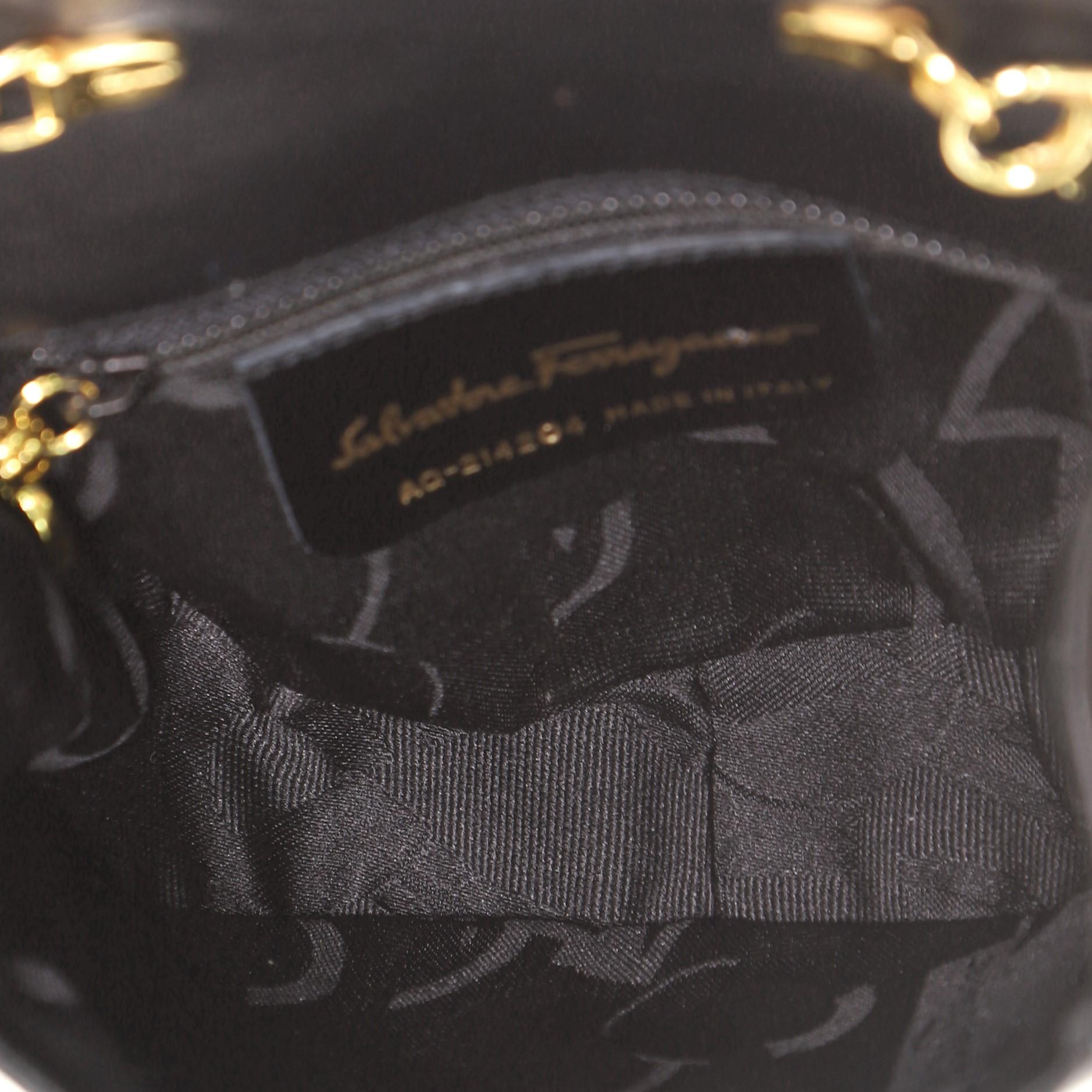 Salvatore Ferragamo Vintage Gancio Convertible Chain Waist Bag Leather Mini In Good Condition In NY, NY