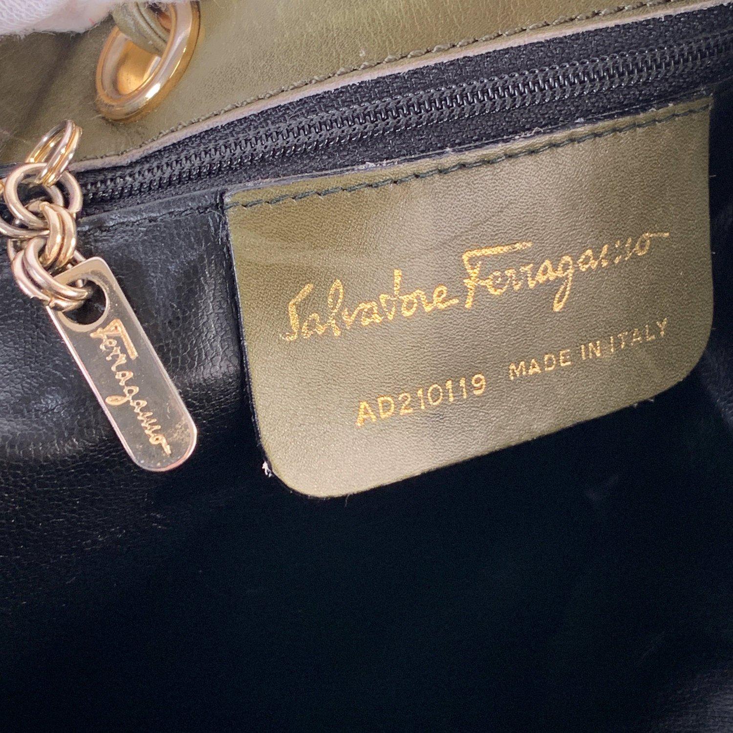 Salvatore Ferragamo Vintage Green Leather Drawstring Bucket Bag 6