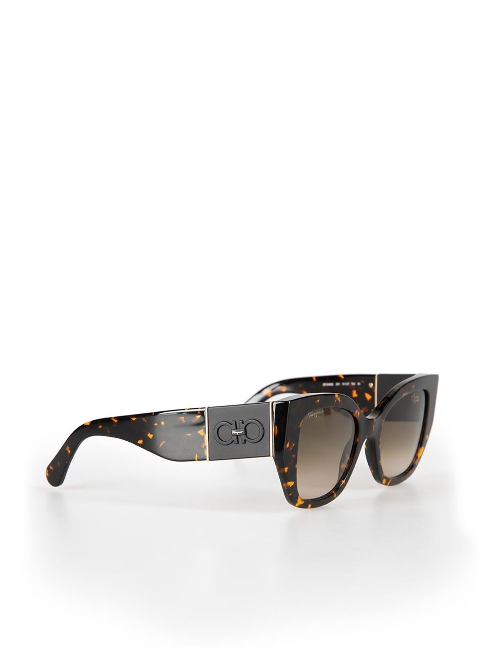 Salvatore Ferragamo Vintage Tortoise Square Frame Sunglasses In New Condition For Sale In London, GB