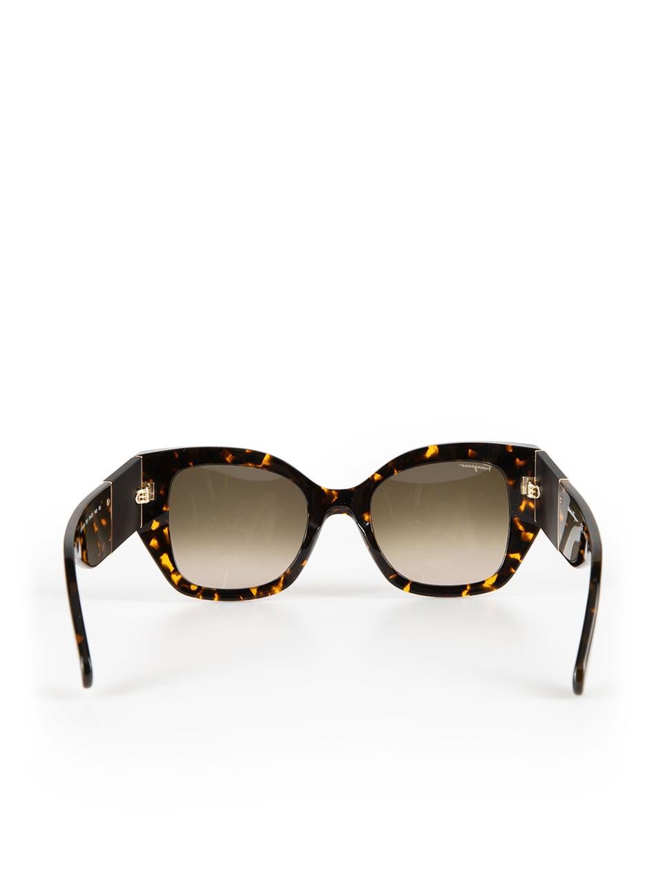 Women's Salvatore Ferragamo Vintage Tortoise Square Frame Sunglasses For Sale