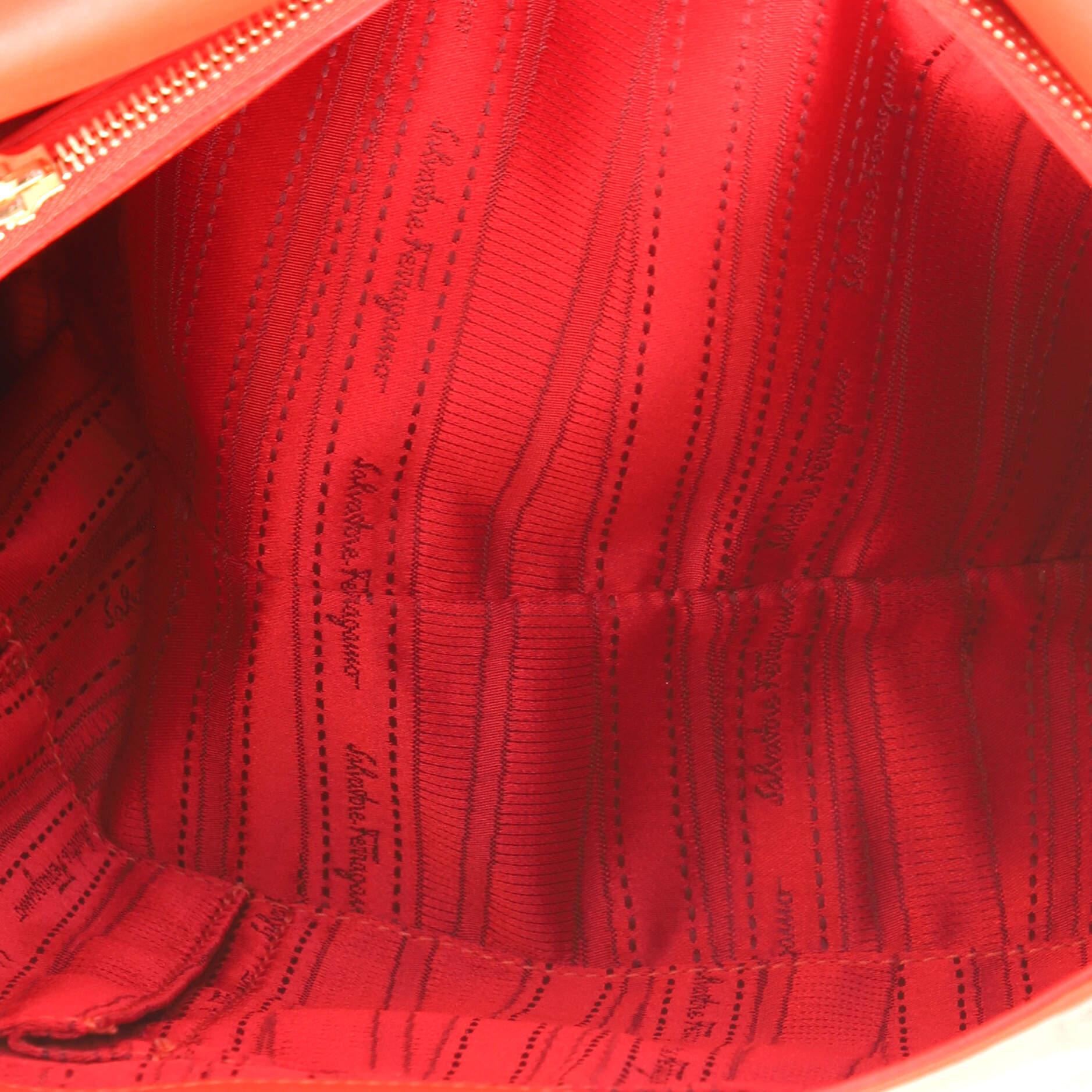 Salvatore Ferragamo W Chain Shoulder Bag Leather Medium 2