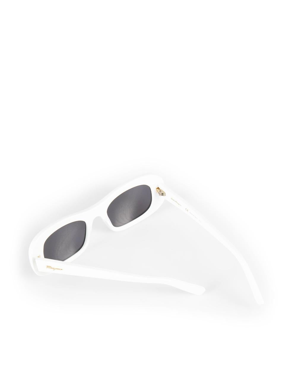 Salvatore Ferragamo White Rectangle Frame Sunglasses For Sale 3