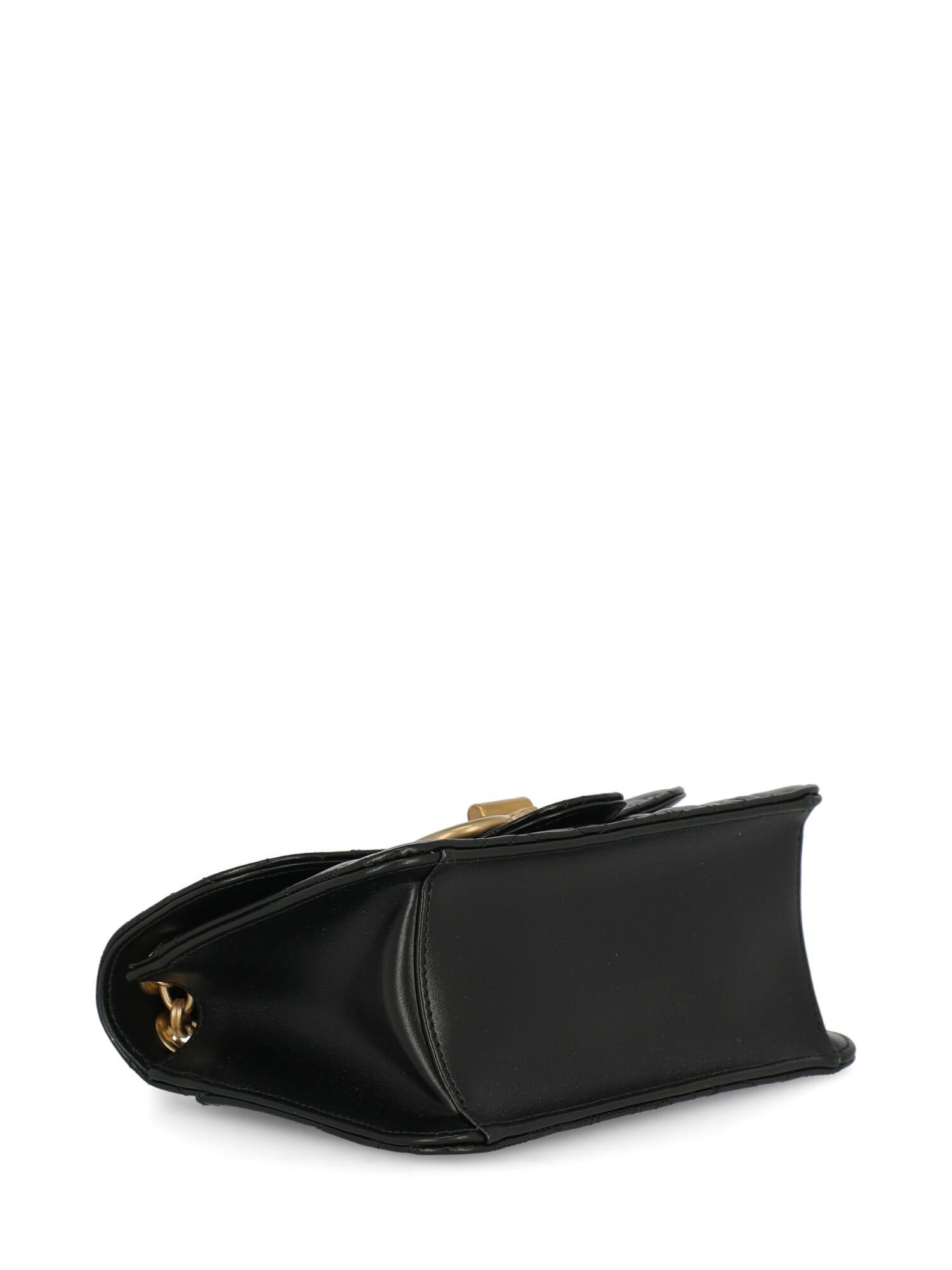 Salvatore Ferragamo Woman Shoulder bag  Black Leather In Excellent Condition For Sale In Milan, IT