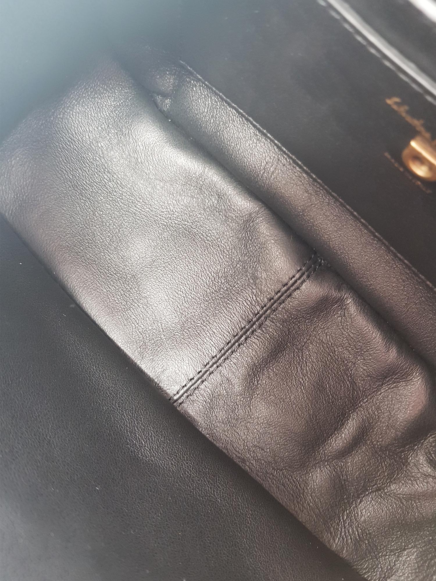 Salvatore Ferragamo Woman Shoulder bag  Black Leather For Sale 1
