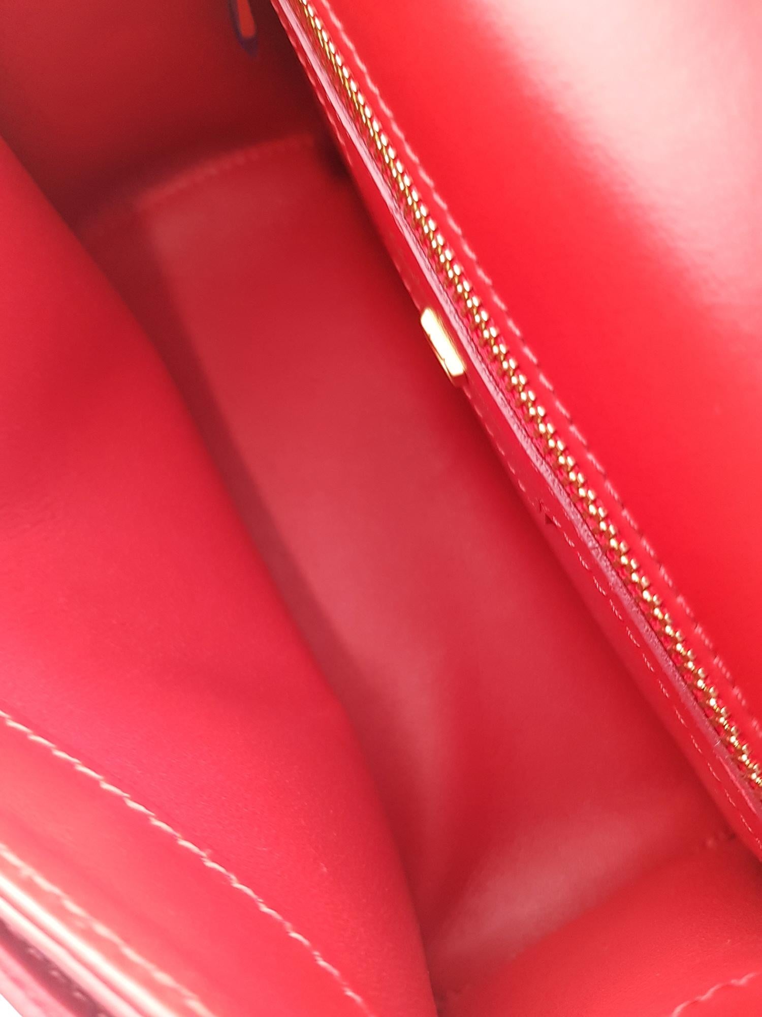 Salvatore Ferragamo Woman Shoulder bag  Red Leather 2