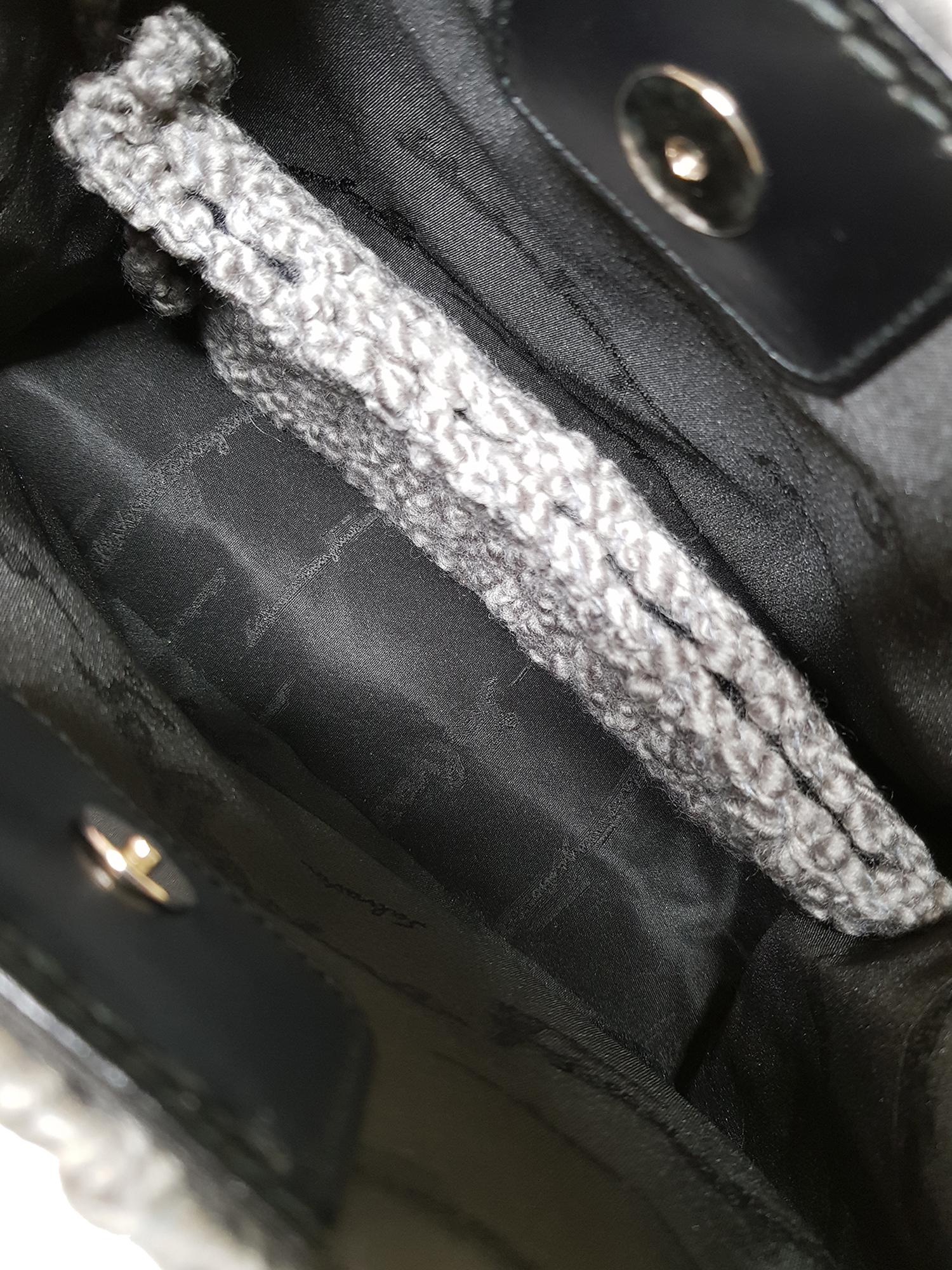Salvatore Ferragamo Women Handbags Grey Wool In Excellent Condition For Sale In Milan, IT