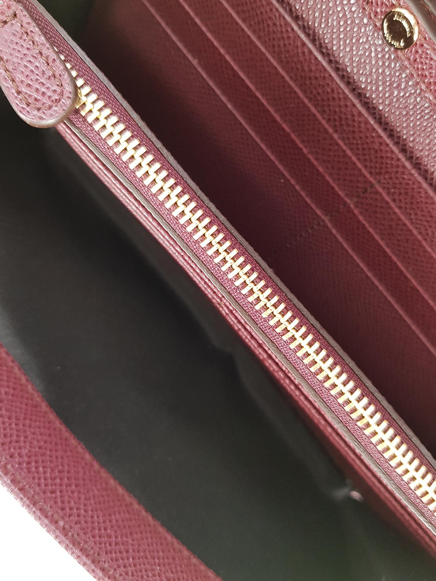 Salvatore Ferragamo  Women Shoulder bags Burgundy Leather For Sale 1